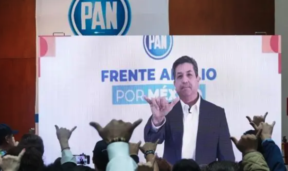 Desde el extranjero, Francisco García Cabeza de Vaca busca candidatura a la presidencia